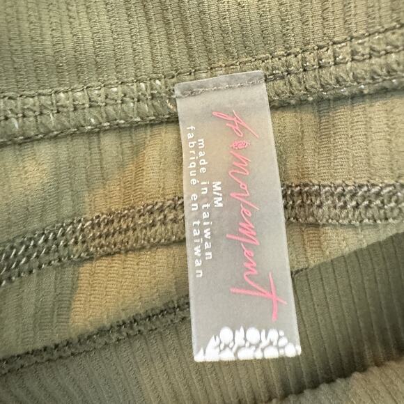 Free People Movement Take A Hike Harem Pants Sz M Olive Green Cargo Stretch - Picture 9 of 15